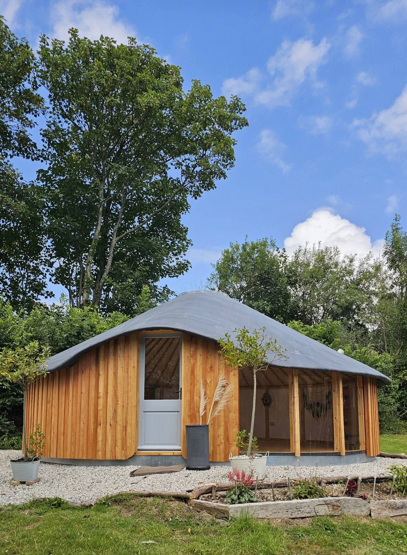 Art and Wellness Retreat Cornwall      Ruth Wheeler         22nd- 29th May 2026